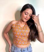 Pakhari Padded Crop Top - Image 4